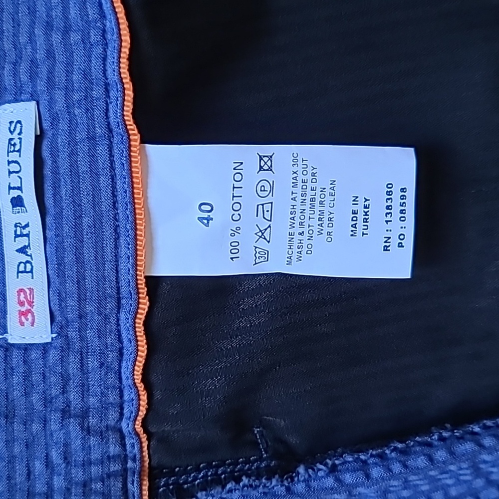 Men's Blue Seersucker Shorts, 32 Bar Blues, Size 40. - Picture 3 of 5